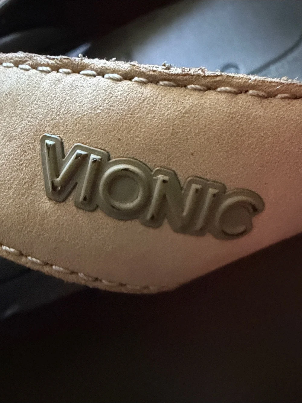 Vionic Tan Mens 11 Leather Flip Flop Sandals Summer Beach Coastal